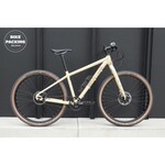 Santos 4.29 Medium Beige (showroom)