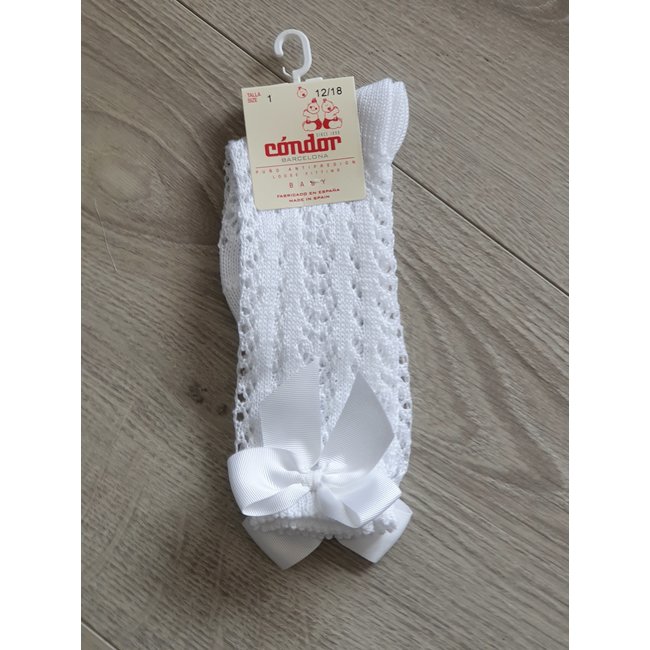 Cóndor Witte kniekous van Cóndor met visgraatpatroon en strikje.