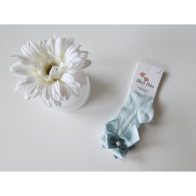 Meia Pata Aquamarine kniekous met satijnen strikje en parel