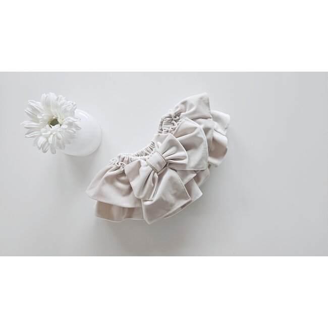 Camellia boutique Bloomer Ellis beige velvet