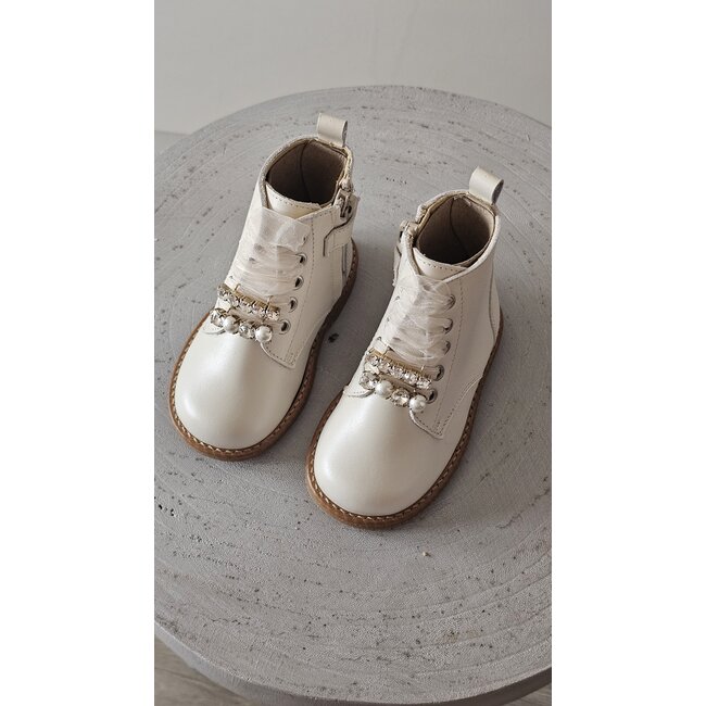 Andanines Laarsjes Amira parelmoer beige