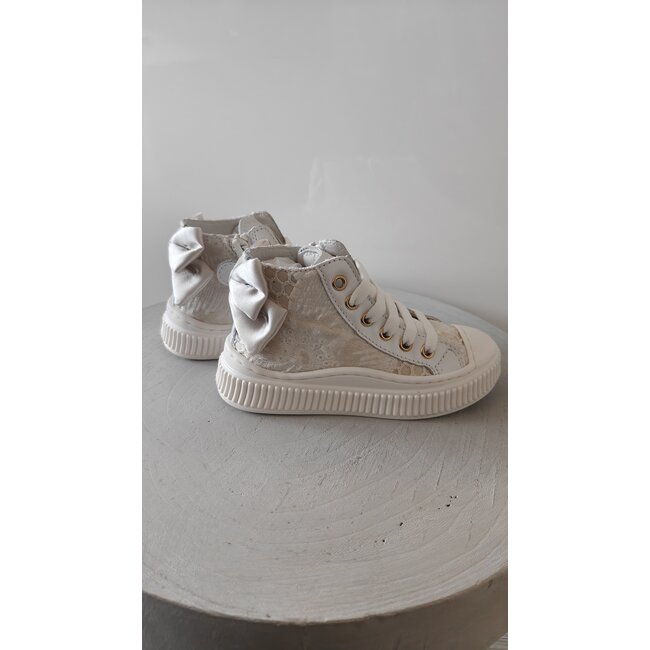 Beberlis Hoge sneaker Nora wit/goud