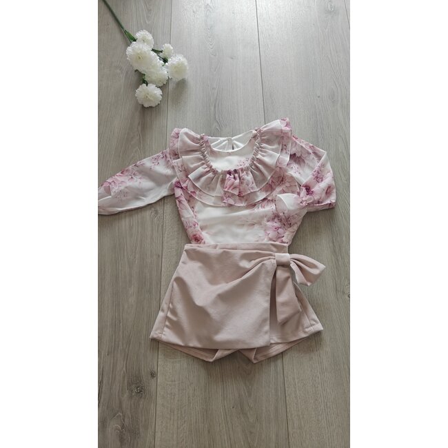 Be Chic Blouse Livia