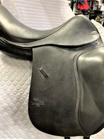 Jaguar Jaguar Deep Seat XKC Dressage Saddle 18" M Black Buffalo Leather with Wool Panels Ex Demo