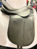 KN KN Symphonie Dressage Saddle 17" M Black Ex Demo
