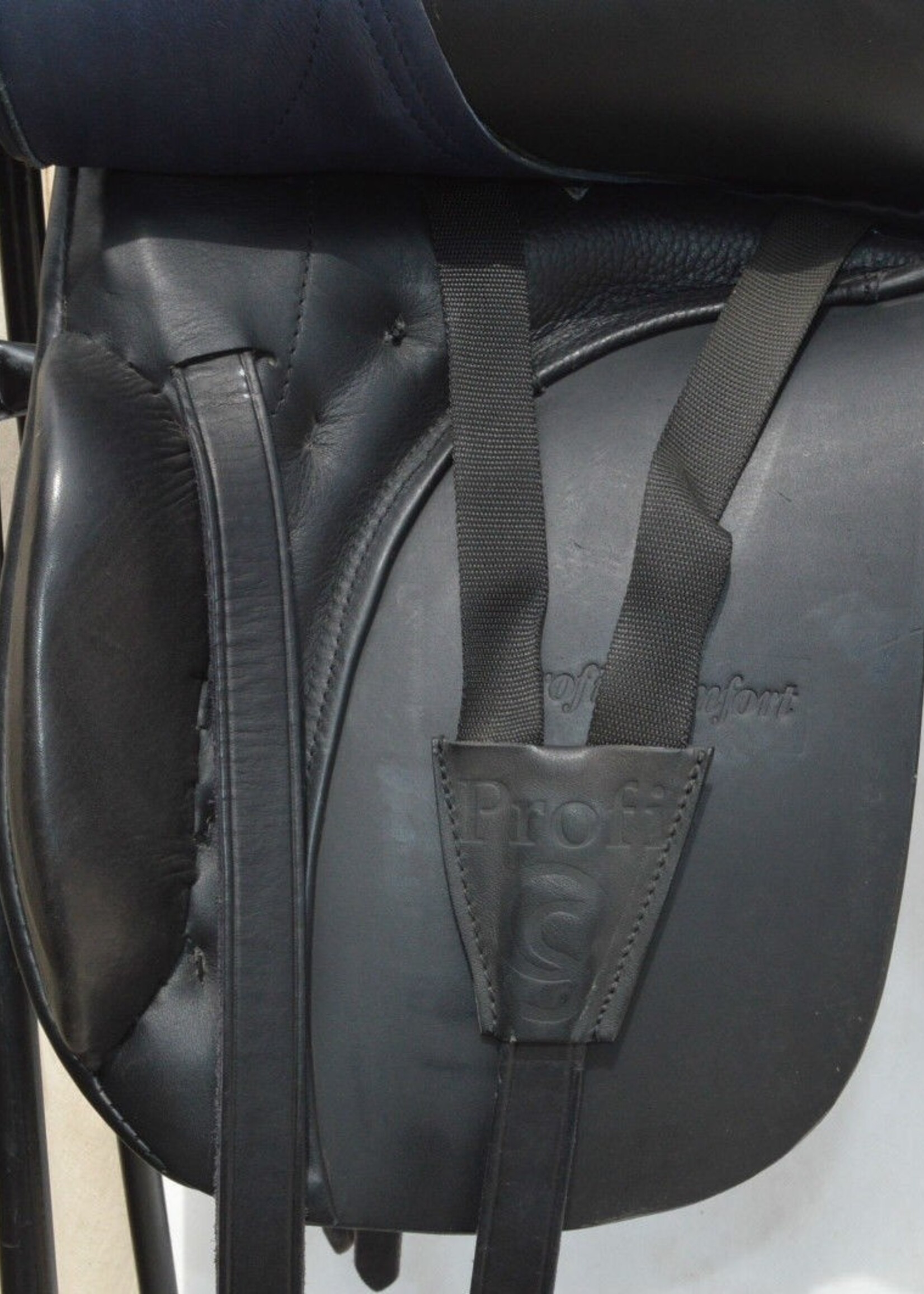 Otto Schumacher Otto Schumacher Profi Comfort Dressage Saddle 18" M Black with Blue Seat Ex Display