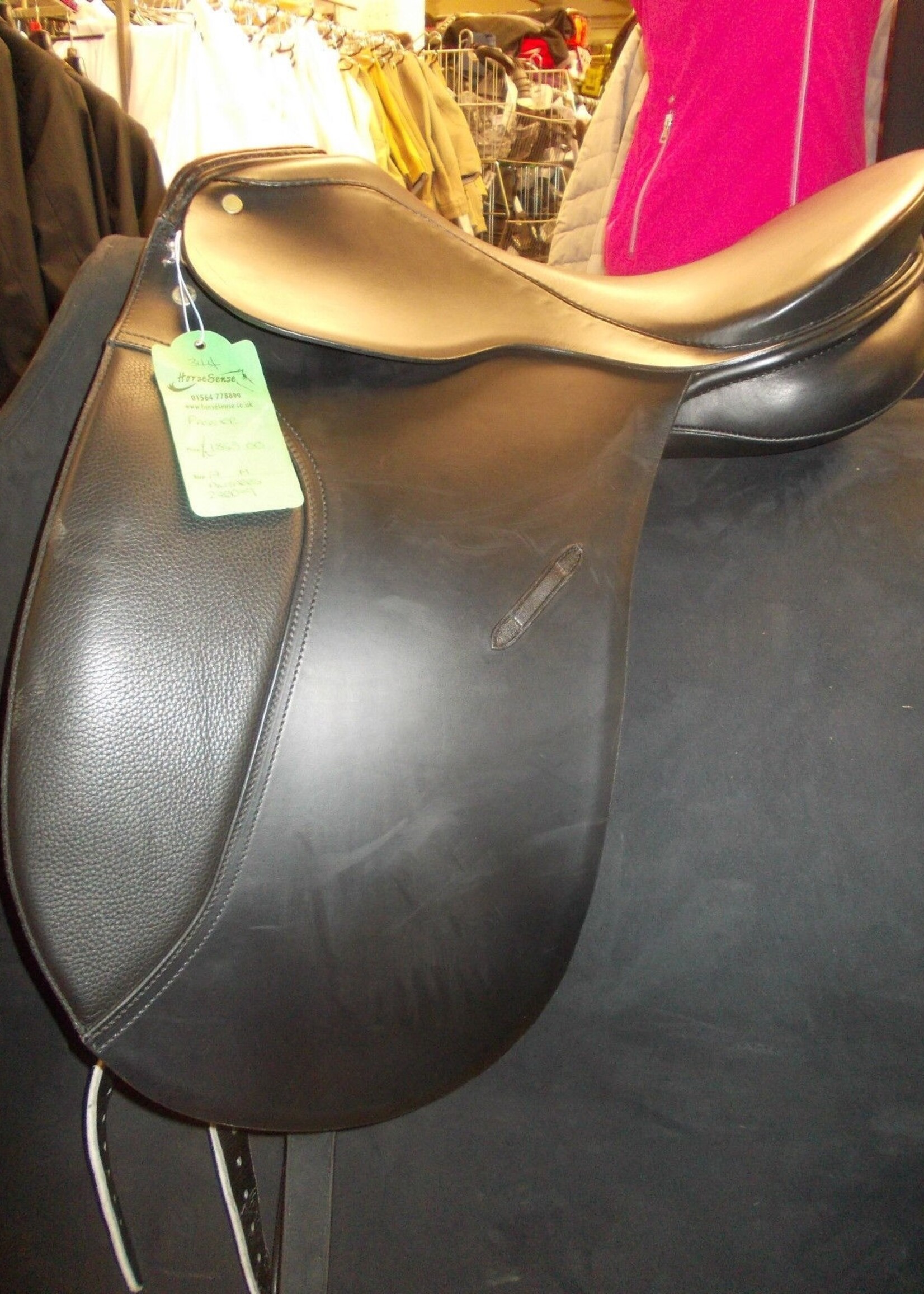 Passier Passier Antares Dressage Saddle 17" M Black Ex Demo