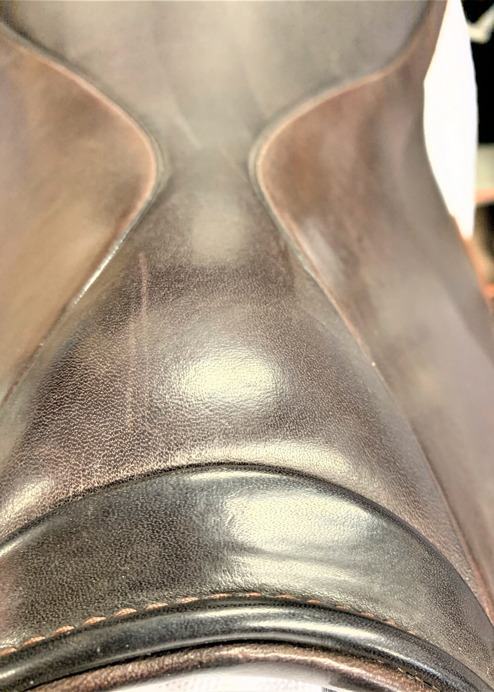 Stubben Stubben Tristan DL Dressage Saddle 17 1/2" 28 Brown Ex Demo