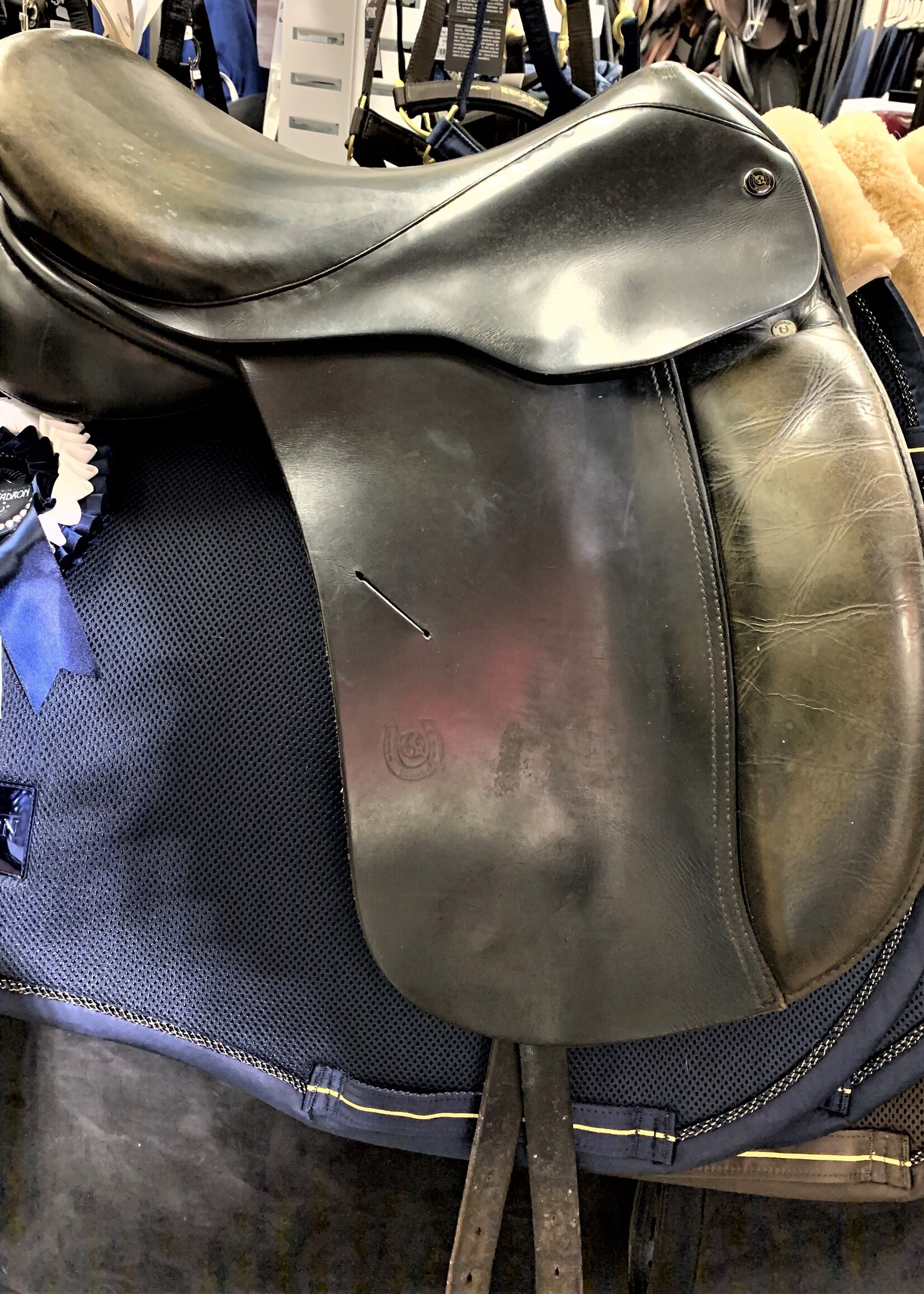 Symonds Symonds Designer Dressage 17" M Black Second Hand Saddle