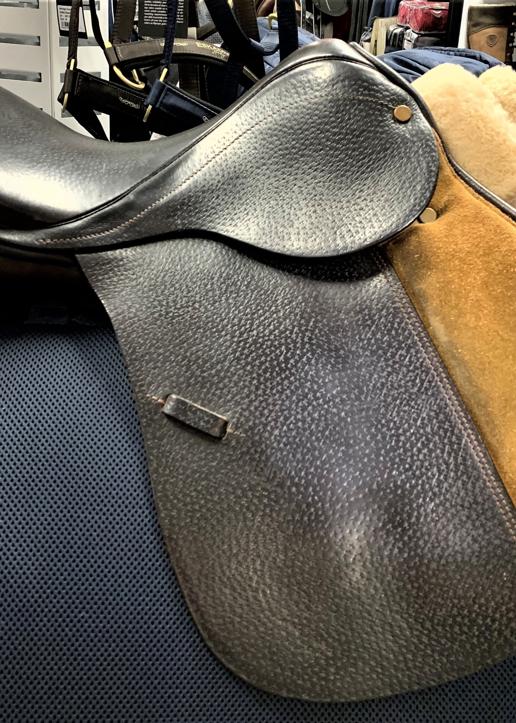 CTD CTD St Martin Pony General Purpose Saddle 16" M Brown with Suede Knee Pads Ex Demo