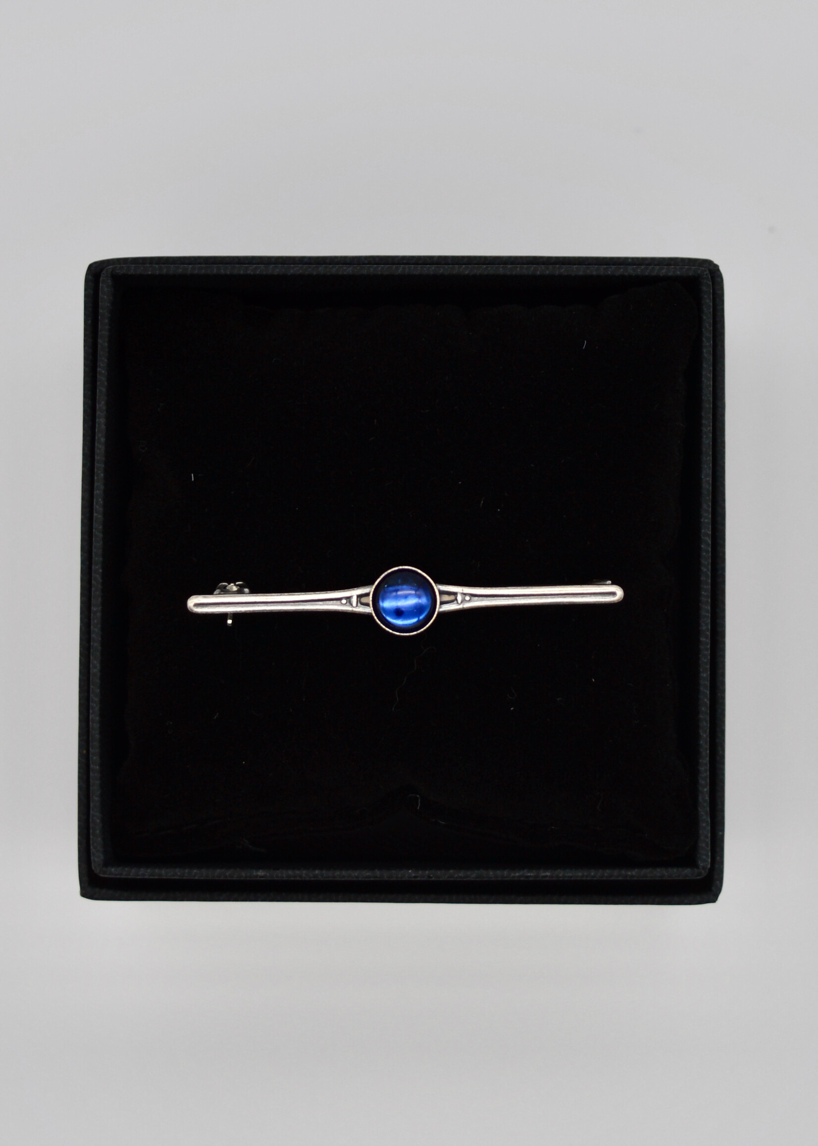 Cavendish French Cavendish French Blue Eye Stock Pin