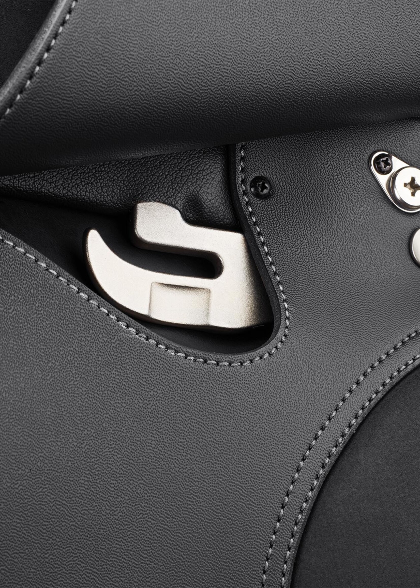 Wintec Wintec Pro Close Contact Jump Saddle