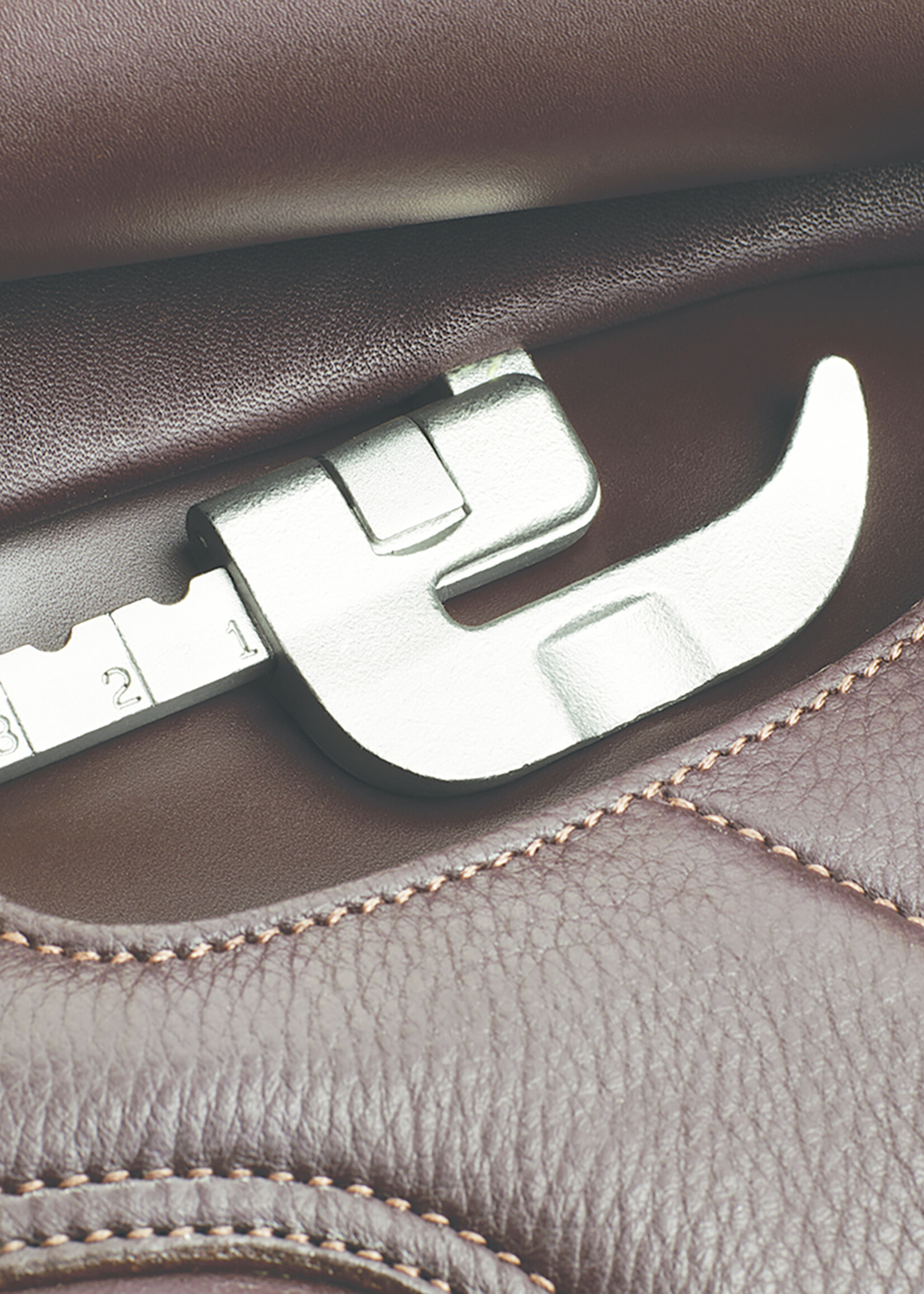 Bates Bates Dressage+ Luxe Leather (CAIR) Saddle