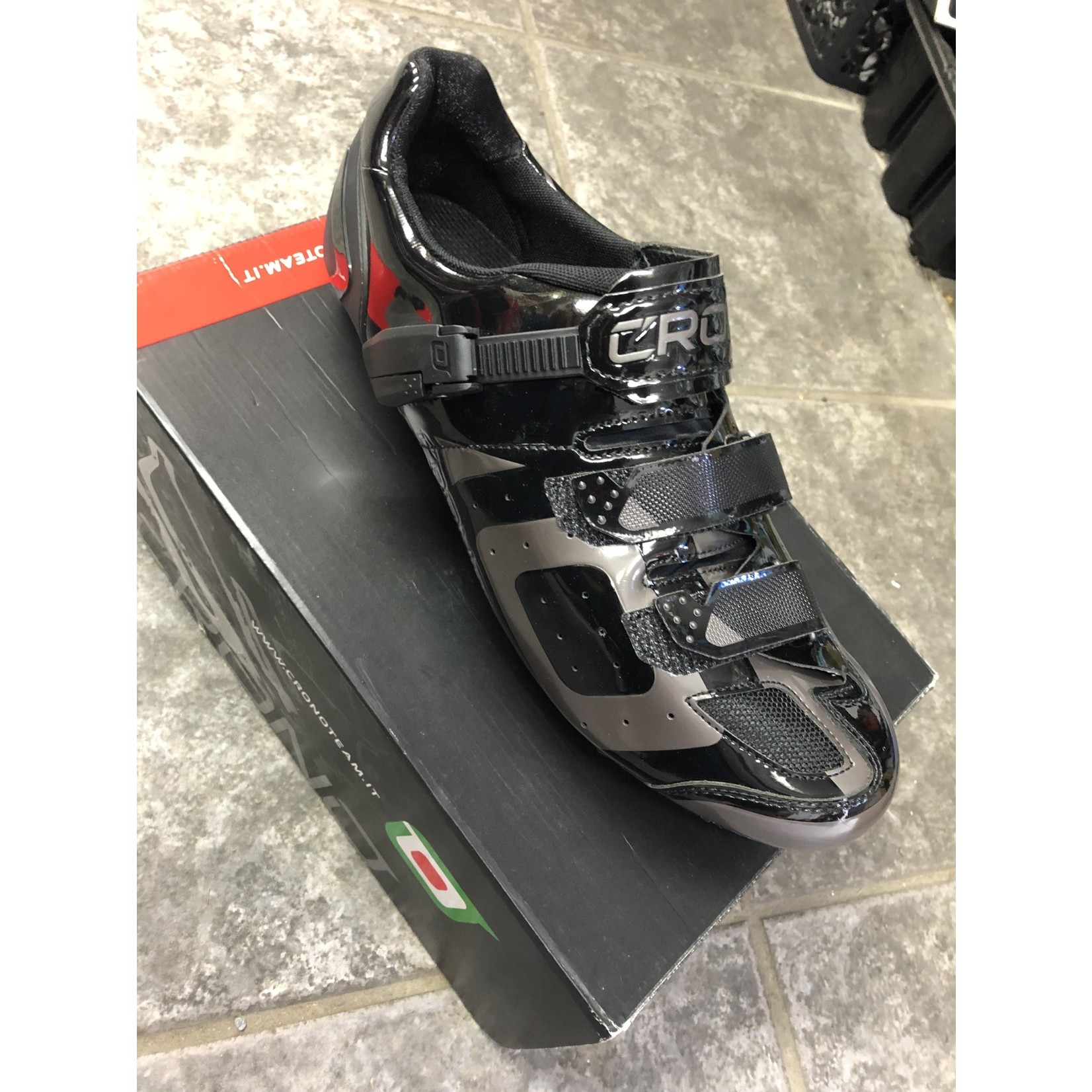 Crono CX-3 - 17 Nylon Black Size 47 - Castle Cycles