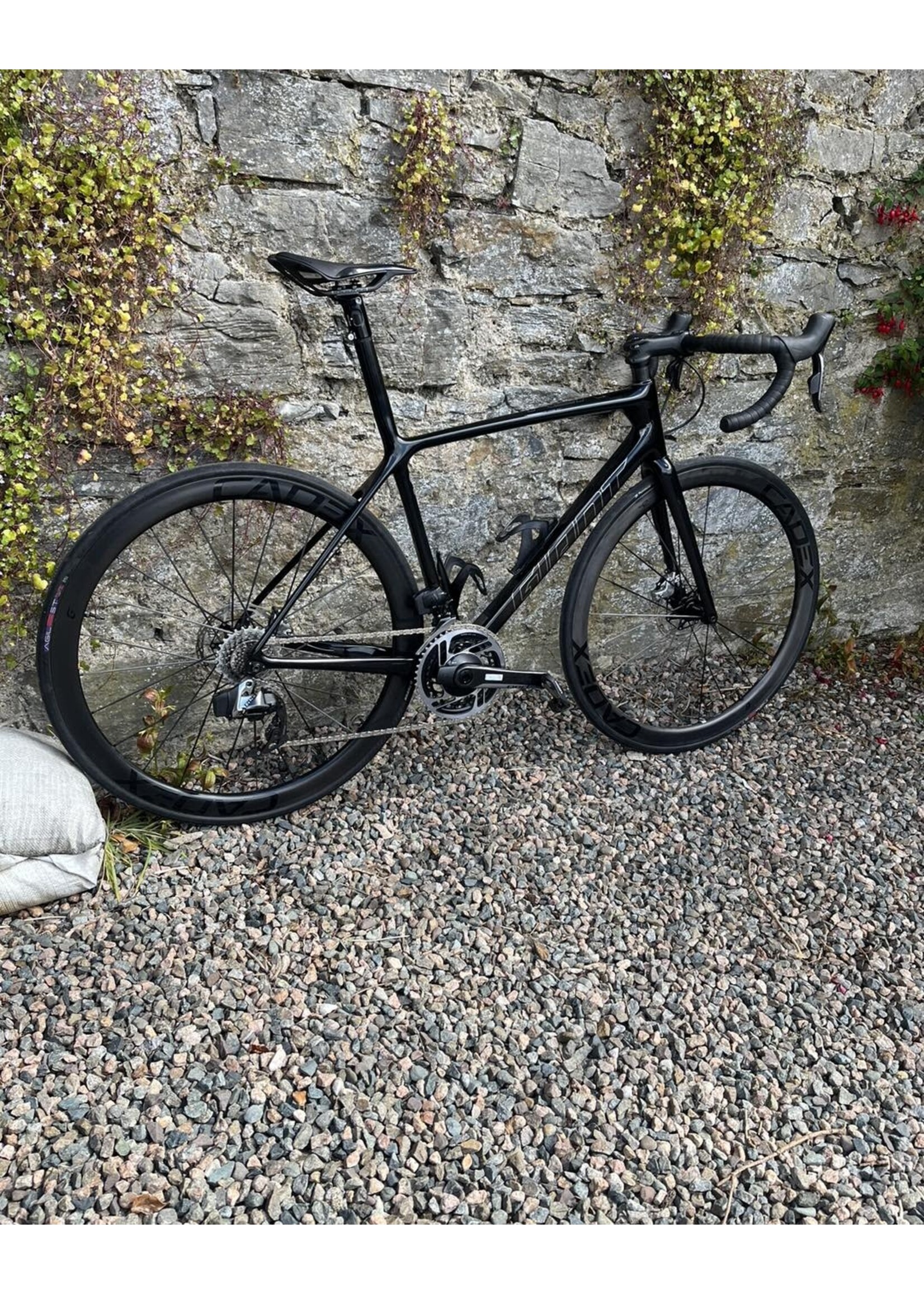 Giant TCR Advanced SL0 pre owned Size Medium Castle Cycles