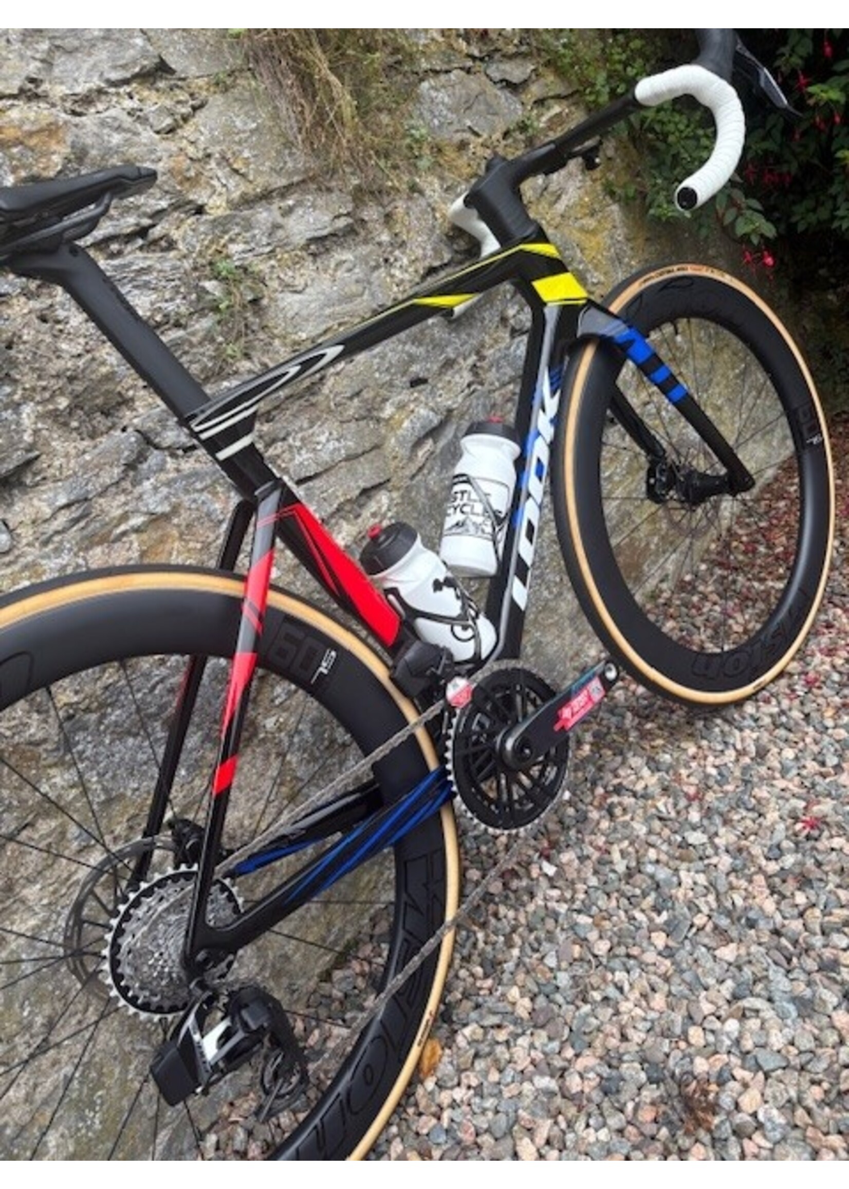 Look Look 795 RS Black Iconic (Sram Force) Vision SL Wheels (Small)