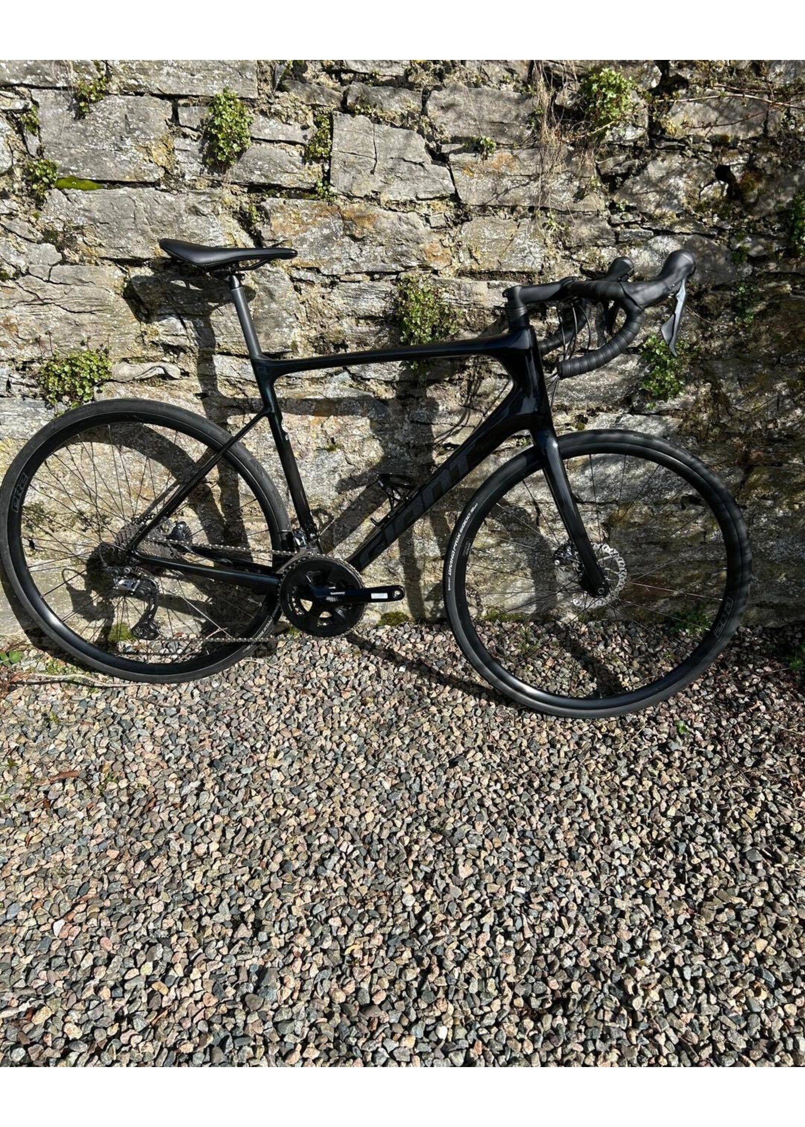 Giant Giant Defy Advanced 1 (pre-owned) Size Large