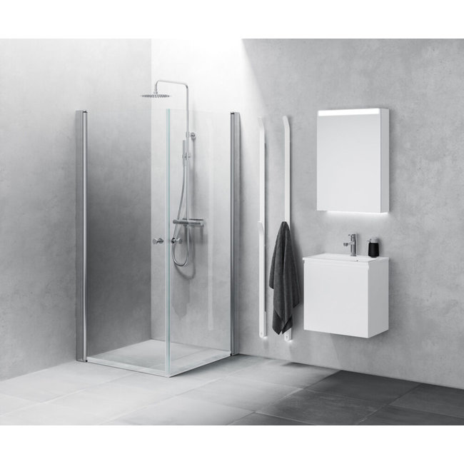 Instamat elektrische handdoekradiator Arc met een vermogen van 34 watt in diverse kleuren