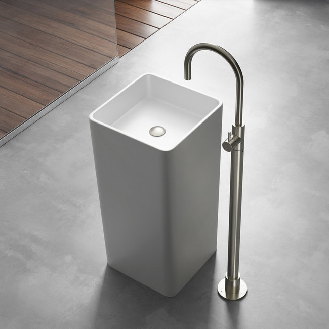 Hotbath Cobber CB078W  vrijstaande wastafelkraan voor vloermontage in 4 kleuren