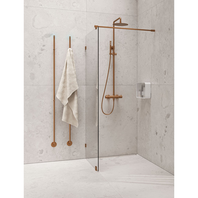 Instamat elektrische handdoekradiator Jay met een vermogen van 29 watt in diverse kleuren