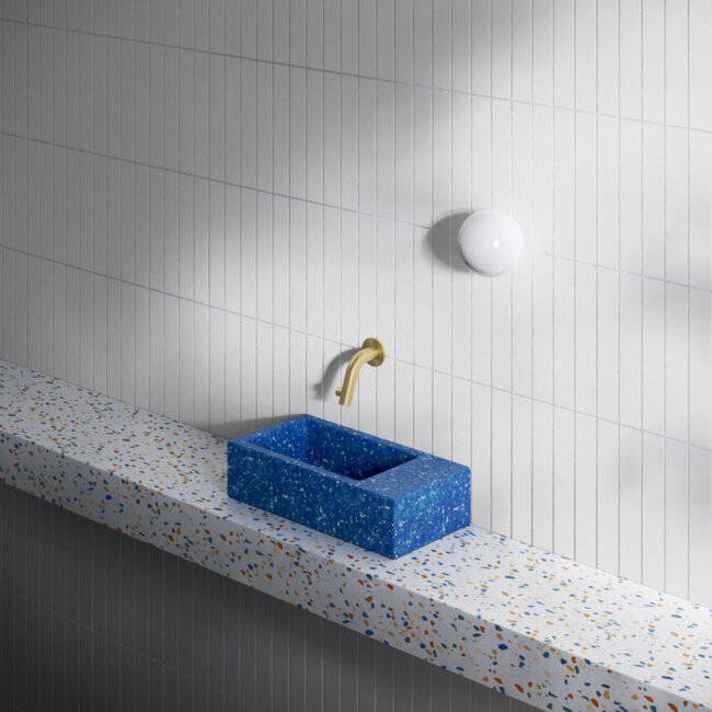 Clou Ecorazzo Flush  gerecycled PE fontein rechts