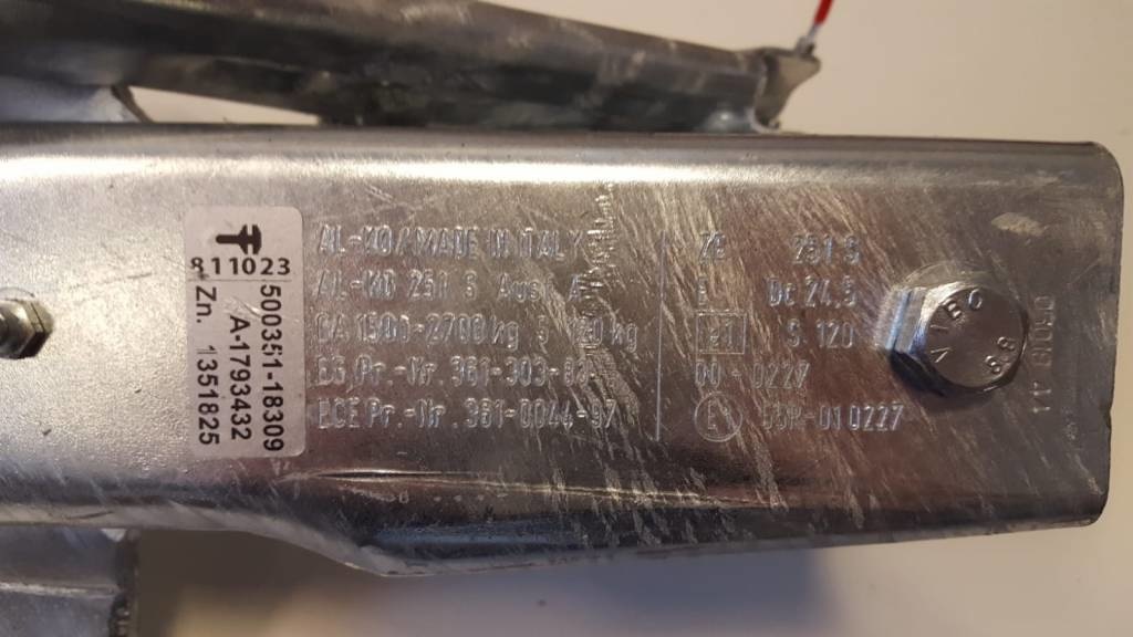 Oplooprem 251S (2600 kg) V-dissel