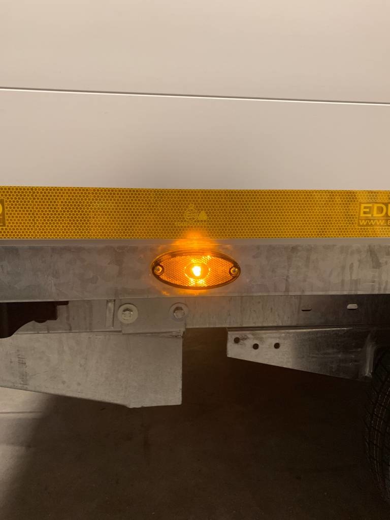 Aspock Flatpoint 2 - oranje/gele markeringslamp - connector aansluiting - LED