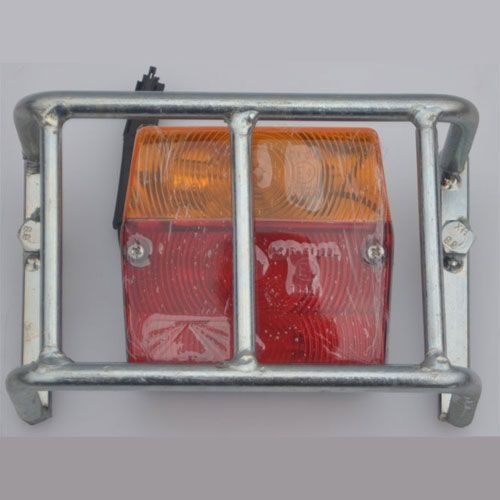 Beschermrek achterlicht staal 140x109x77 mm