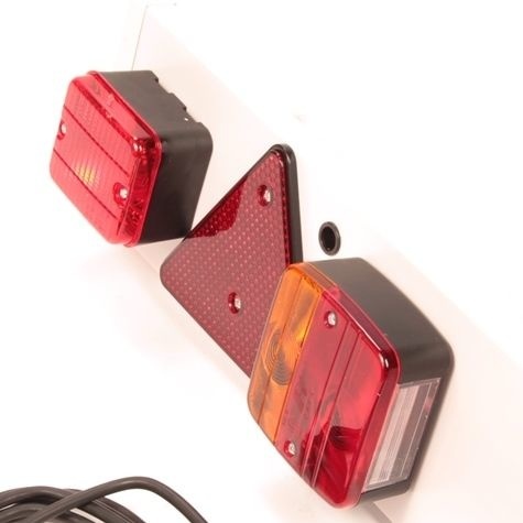 Complete lichtbalk voor aanhanger met 9 meter kabel - 122 cm - 7 polig