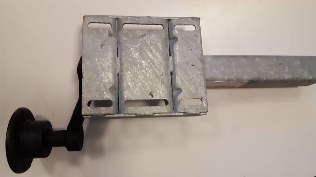 Ongeremde torsie as - flensmaat 1250 mm >| 1850 mm - padmaat 900 >| 1400 mm - 750 kg - 4x100