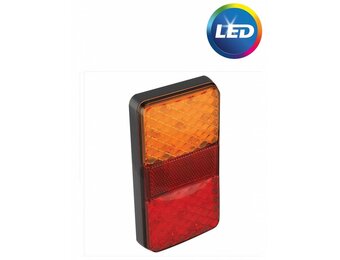 Achterlicht verticaal 80x150x24 mm