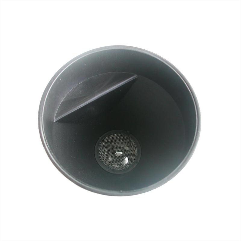 Trechter met flexibele tuit en geïntegreerd filter