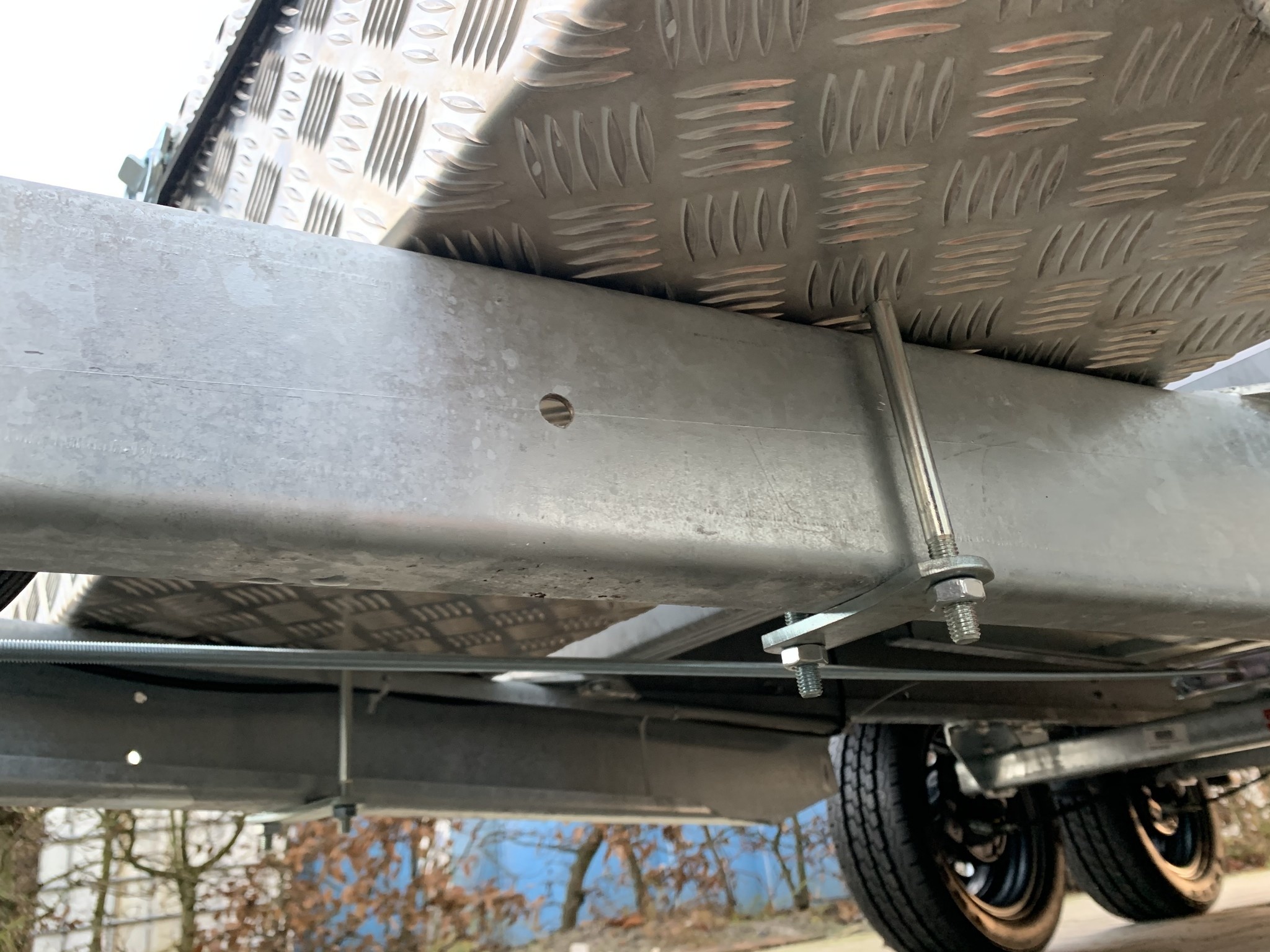 Universele bevestigingsset o.a. geschikt voor bovenmontage disselkisten