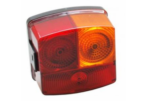 Achterlicht rechts met kliksluiting 85x88x54 mm