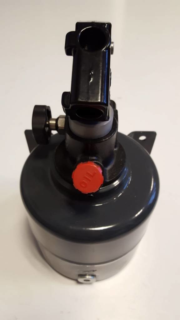 Handpomp - verzinkt - 2 liter reservoir voor kipper