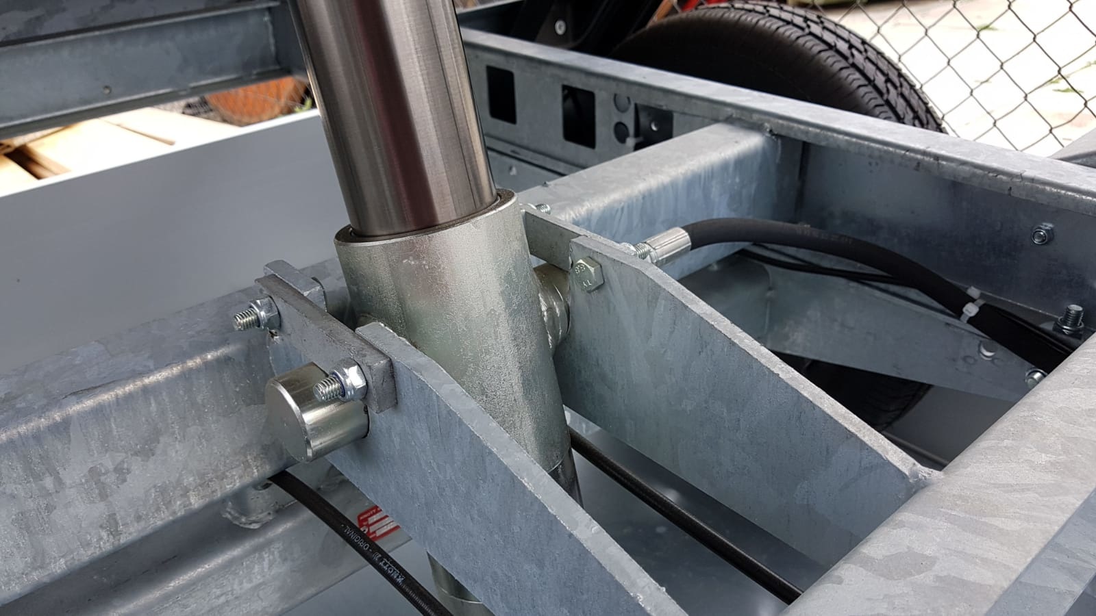 3-traps cilinder voor kipper - 12000 kg