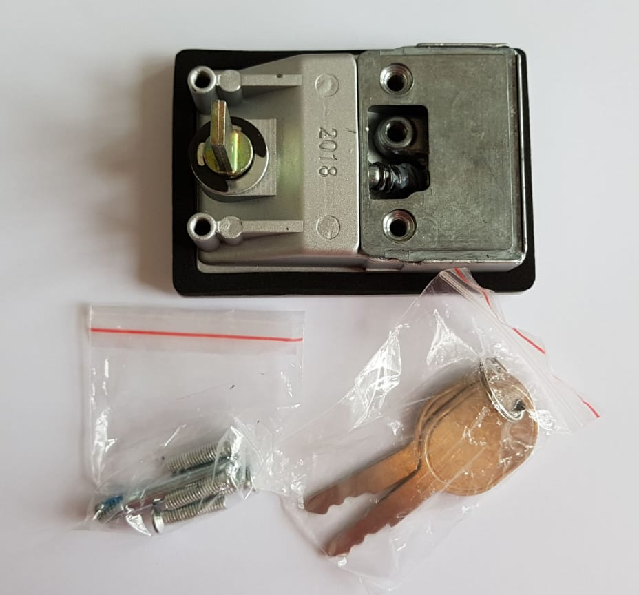 Caravan slot buitenzijde Aluminium Afsluitbaar