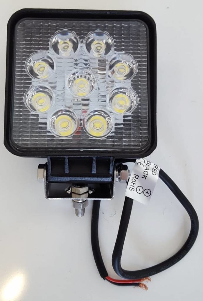 Werklamp  aanhanger 12V 9 x 3W LEDS incl. montageset