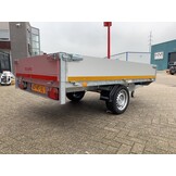 Geremde Eduard plateauwagen - 256x150 cm - 1350 kg bruto laadvermogen - 63 cm laadvloerhoogte - 30 cm borden