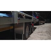 Geremde Eduard autotransporter - 406x200 cm - 3000 kg bruto laadvermogen - 63 cm laadvloerhoogte - 10 cm hoge reling - inclusief lier en oprijplaten