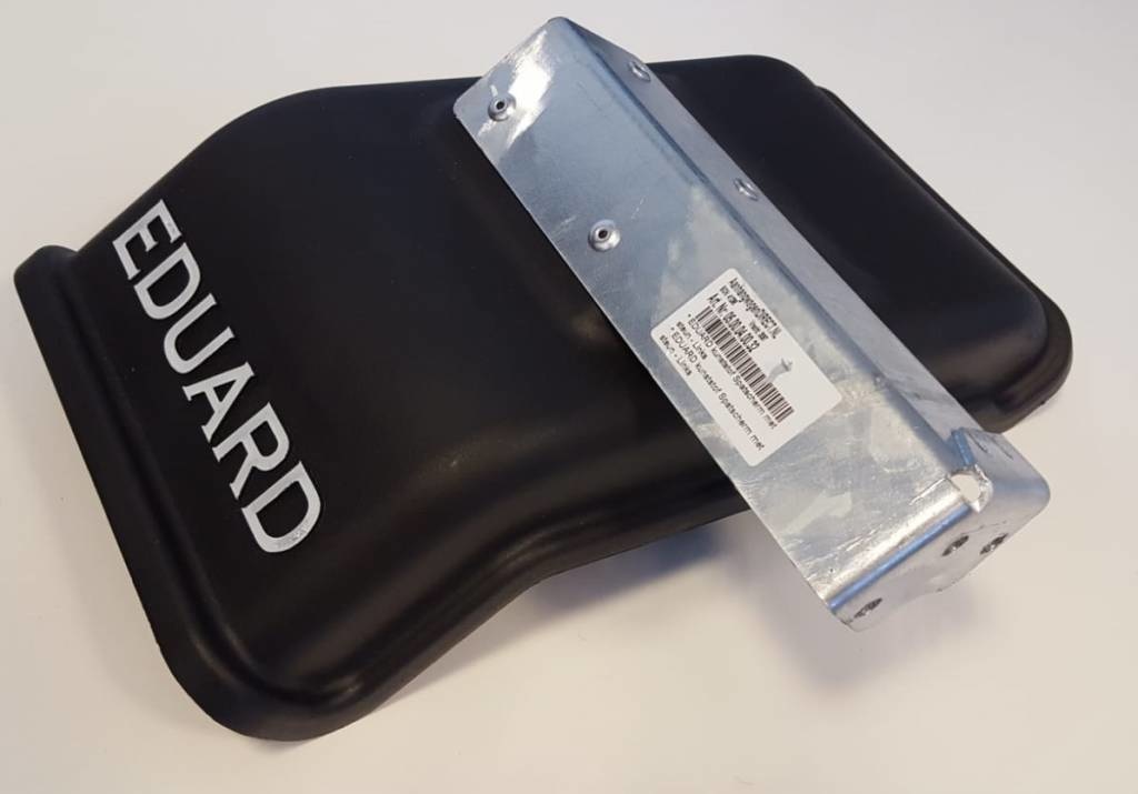 Eduard spatbord links met steun 420x220x140 mm