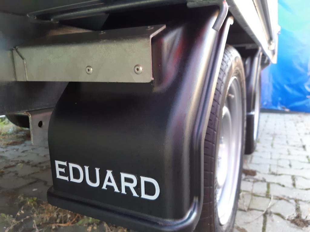 Eduard spatbord rechts met steun 420x220x140 mm