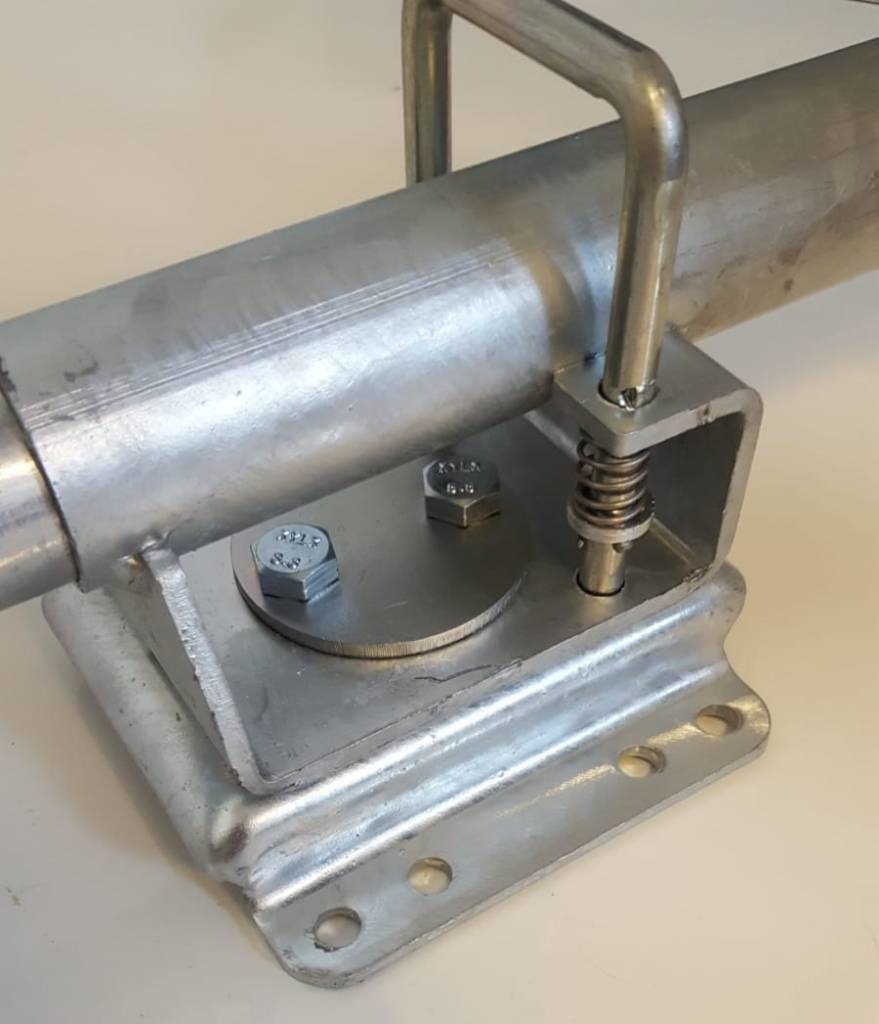 Draaibaar neuswiel met zijslinger 545 kg