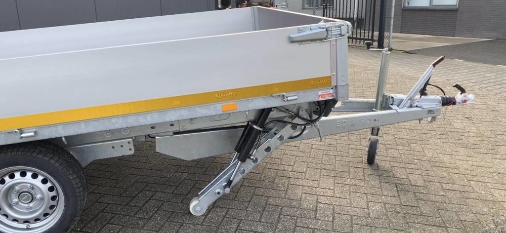 Geremde Eduard machinetransporter - 406x200 cm - 3000 kg bruto laadvermogen - elektrisch, extern laden, afstandsbediening - 63 cm laadvloerhoogte