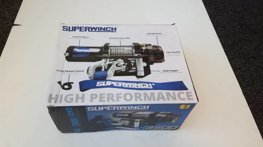 Elektrische Superwinch A3500 Lier 1589 kg met staalkabel en haak