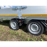 Geremde Eduard plateauwagen - 606x220 cm - 3000 kg bruto laadvermogen - 63 cm laadvloerhoogte - 30 cm borden