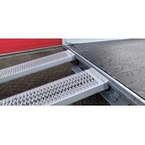 Geremde Eduard machinetransporter - 406x200 cm - 2700 kg bruto laadvermogen - elektrisch, extern laden, afstandsbediening - 56 cm laadvloerhoogte