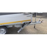 Geremde Eduard machinetransporter - 406x200 cm - 2700 kg bruto laadvermogen - elektrisch, extern laden, afstandsbediening - 56 cm laadvloerhoogte
