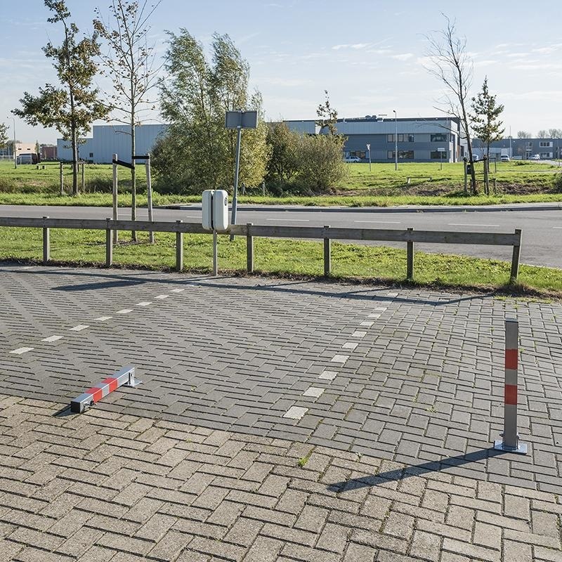 Omklapbare antiparkeerpaal met slot - grijs/rood