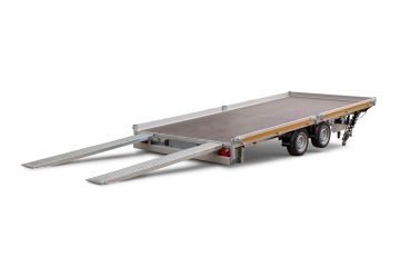 Geremde Eduard autotransporter - 506x220 cm - 3000 kg bruto laadvermogen - 63 cm laadvloerhoogte - kantelbaar met oprijplaten - vlak